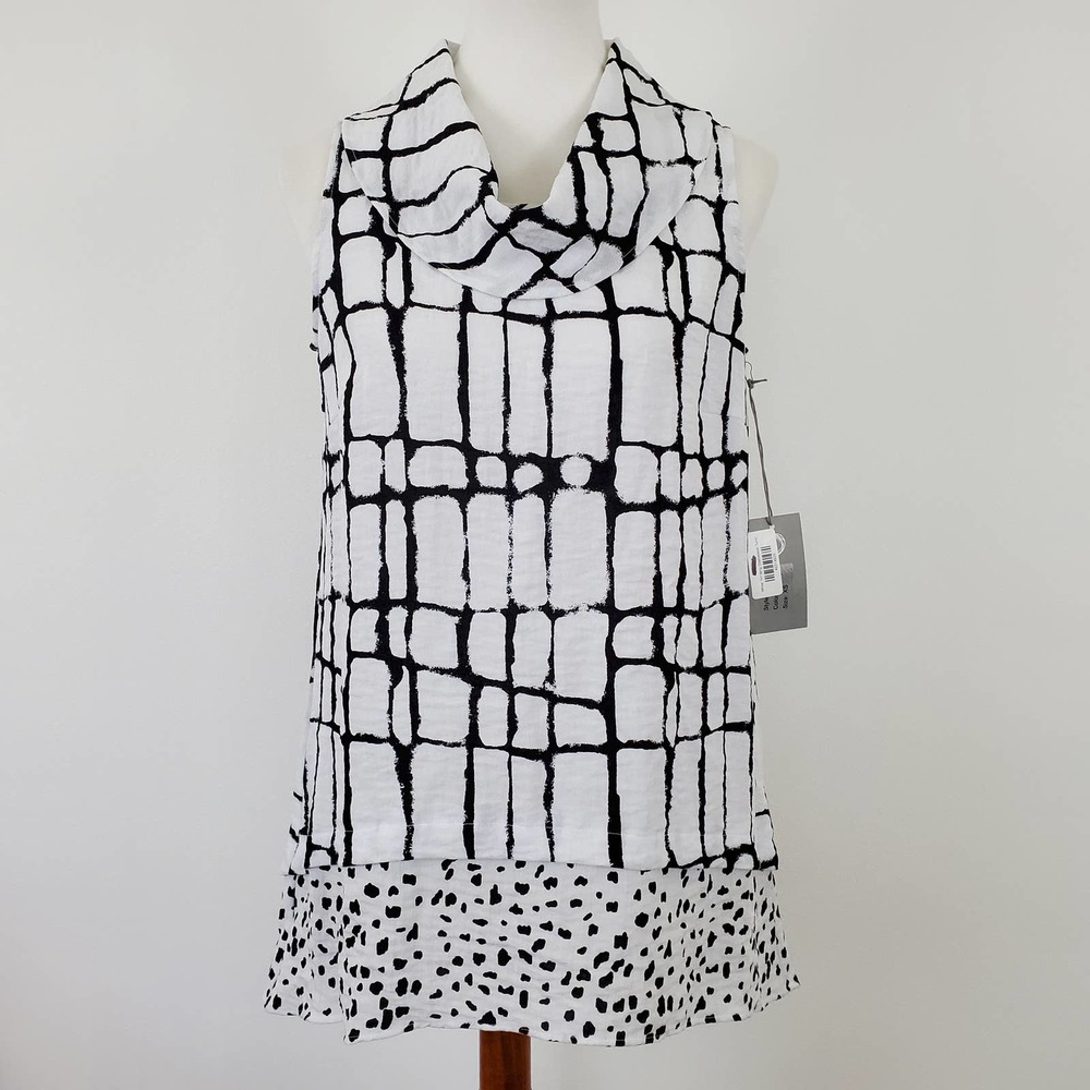 New Habitat Yin Yang Lagenlook Top Womens XS Black White Sleeveless High Low